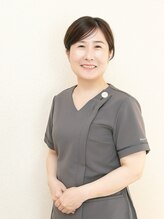 頭痛美容 SMILE SHOT 金山院 花岡 くるみ