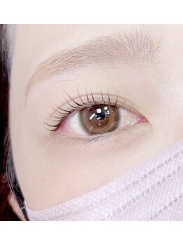 ニコ(NICO)/眉毛とまつ毛でスッピンでも◎