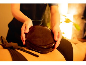 イーズサロン 八木店/ぽかぽかホットストーン