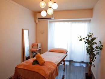 シティシュガーリング なんば(City Sugaring)の写真/【話題の韓国式3D毛穴洗浄導入★】特殊なクレンジング剤でお顔の毛穴汚れを浮き出させて吸引します♪