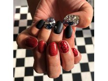 ジジ ネイル(ZIZI NAIL)/ちぐはぐネイル