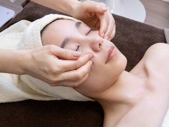 ポーベルポー(Peau Belle poe)/フェイシャル小顔矯正＋パック