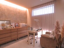 トゥリートップ(Treetop)の雰囲気（大きなソファでゆっくりとおくつろぎいただけます◎）