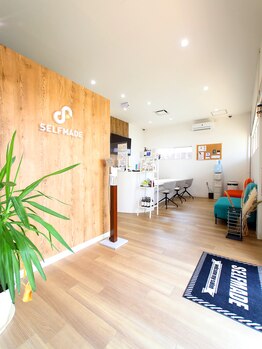 セルフメイド 宇部本店(SELFMADE)/エントランスです♪