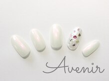 アヴィニール 表参道(Avenir)/