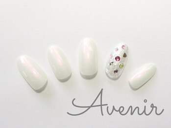 アヴィニール 表参道(Avenir)/