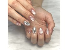 ラズワルド(Lazward)/うるキラ＊埋め尽くしネイル