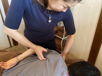 整体もみ処アンド美容ネコロン/ふんわり筋膜アプローチ