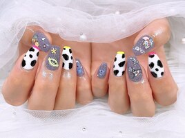 キャラクターネイル　(持ち込み)