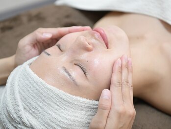 ゴールデンケア 岡崎店(Golden Care)/毛穴・毛穴洗浄・フェイシャル