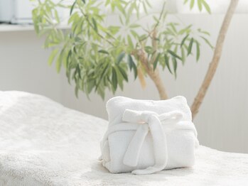 【ハーブピーリング専門店・毛穴・ニキビケア】Herbal Salon BLANC名古屋高岳/お着換え