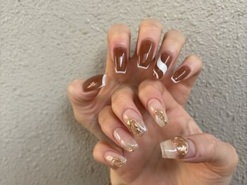 リリーストアネイル(Lily store nail)の写真/【ケア徹底で長持ち◎】センス光る上質サロン☆フィルインで自爪を傷めず、健康的な指先へ…♪
