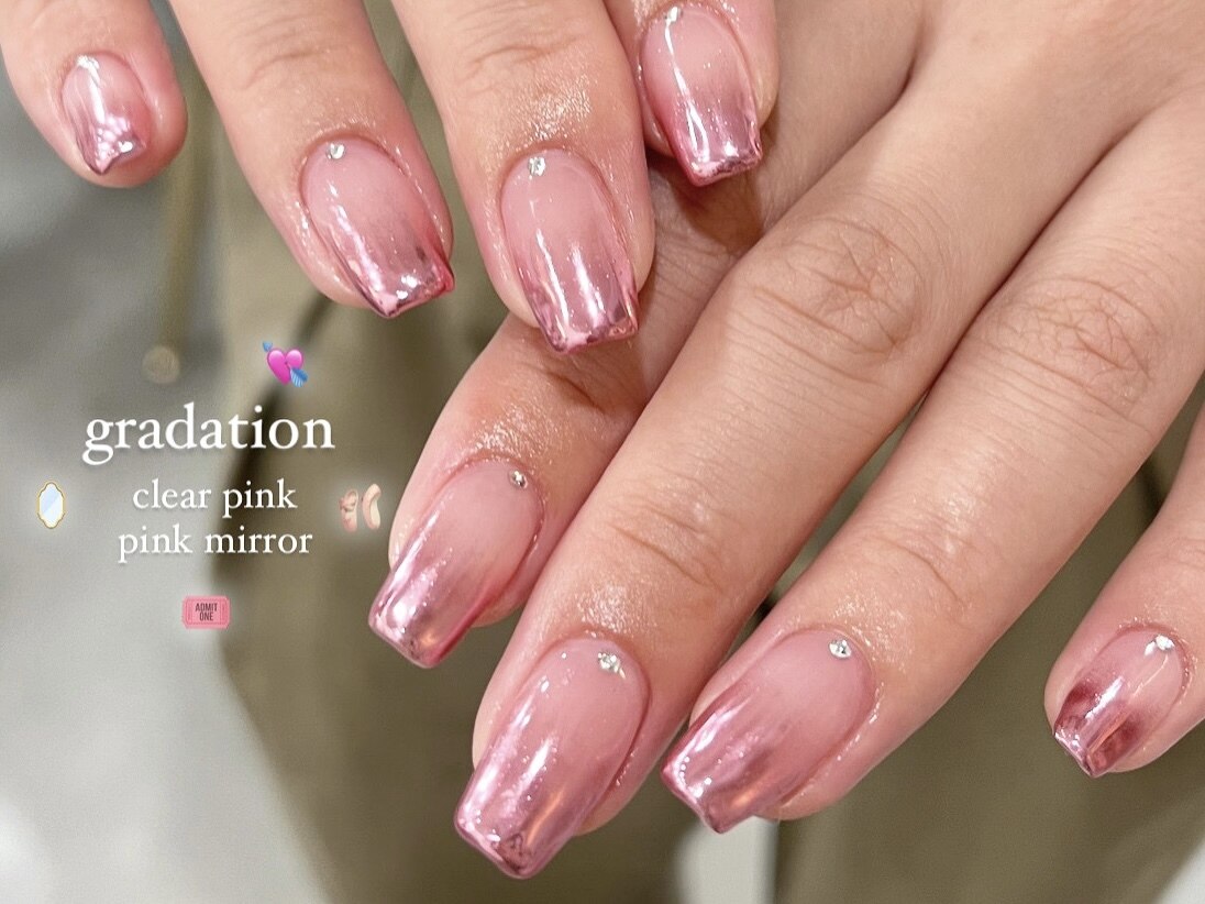 2026年冬トレンド】ピンクミラーのネイルデザイン集｜人気順