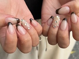 ビジューネイル