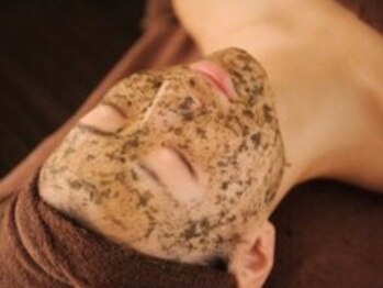 ティアラ(tiara)の写真/《ハーブピーリング/剥離なし＆ダウンタイムなし!!》すっぴんでも自信のある美肌へ☆