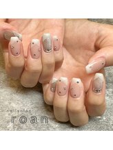 ロアンネイル(roan nail)/シースルーフレンチ