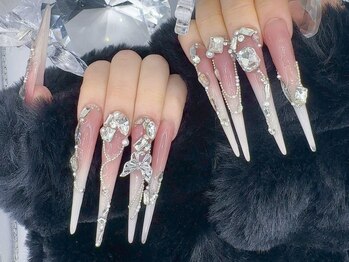 ベスティオーラ 長堀橋店/クリスタルロングネイル
