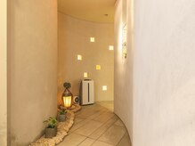 サロン ド マージ(salon.du.magie)/エントランス