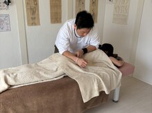 ひいらぎ整体の雰囲気（お子様からご年配の方まで大歓迎です！）