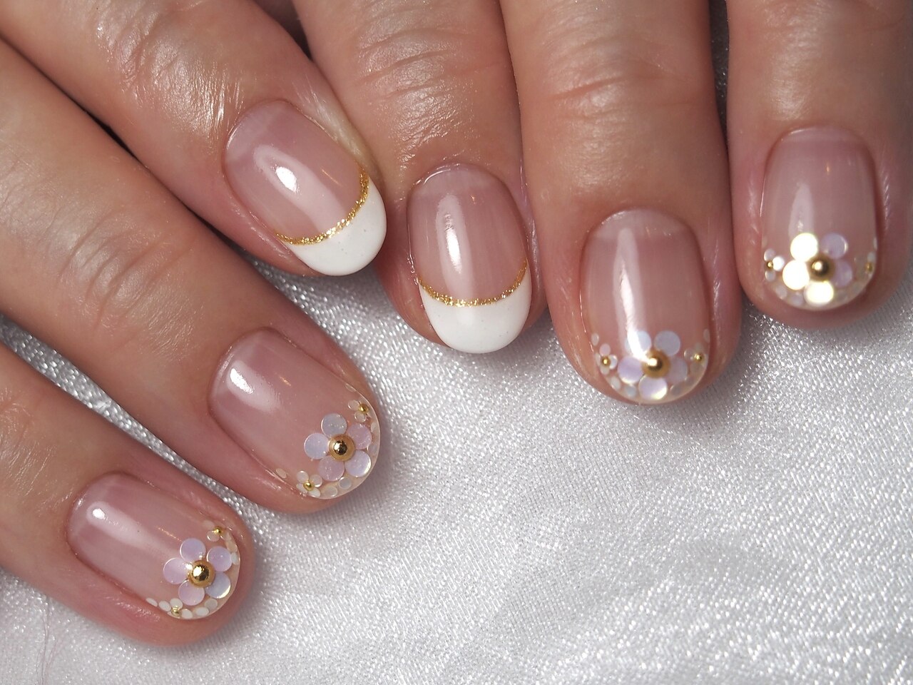 ［34］ネイルチップ ホロフラワー マグネットネイル ホログラム 花 オーダー 34］ネイルチップ ホロフラワー マグネットネイル ホログラム 花