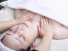 ハチハチ(808)/首肩から整える小顔ケア