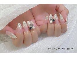 ラメグラデーションネイル