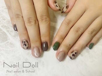 ネイルドール(Nail Doll)/カーキ×グレー
