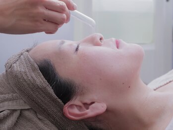 ビューティーサロン アムール(Beauty Salon Amour)/吸引 毛穴ケア