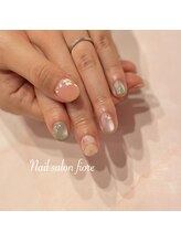 フィオーレ(fiore)/手描きの桜ネイル＋ぷるマグ