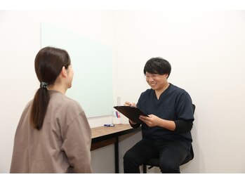 ししまる骨盤整体院 一宮院/原因と施術計画を説明