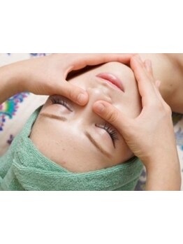 ホウレイ線・たるみ改善！予防ケア