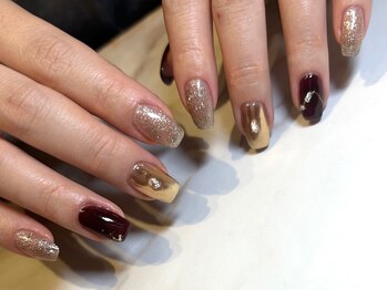 スリープラス(THReee+)/