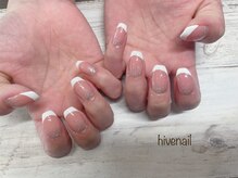 ハイブネイル(Hive nail)/大人可愛い