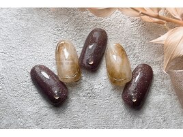 ブラウンニュアンスネイル