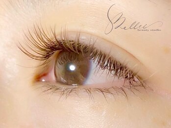 ベルティ(Bellti)の写真/【丁寧な施術＆技術力が自慢のサロン】憧れの濃く長く密度のあるまつ毛へ導きます◇モチの良さにも自信有◎