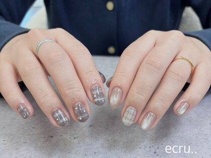 エクリュ(ecru..)の写真