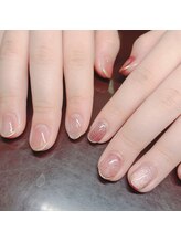 リマ(Lima)/秋のマグネットネイル