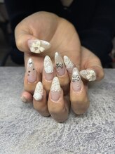 モレリア(morelia)/レースネイル