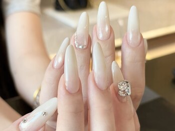 ナオミ 新宿店(Naomi)の写真/シンプルワンカラー～長さ出しまで♪マグネットやベイビーブーマーも大人気◎流行や季節のカラーもご提案★