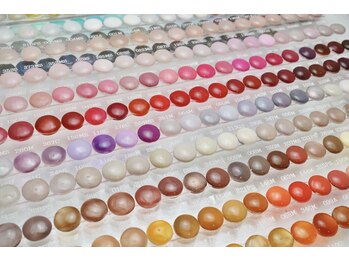 カラーは300色以上