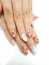 ベティ(Betty)/べっ甲ネイル