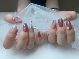 綺麗め紫のニュアンスネイル