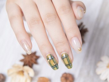 アイビー(Aivy)/チェックネイル