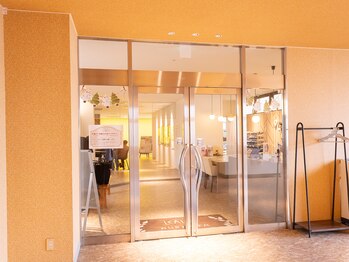 タクミリラックス LEALEA 武蔵中原店(TAKUMI Relax)/3階入口正面(フロント・受付)