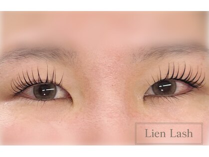 リアン ラッシュ(Lien Lash)の写真