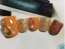 ネイルサロン リリオ(Nail Salon Ririo)/オレンジ×キラキラフットネイル