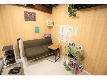 ミヤビ ナチュラル セラピー 鶴見店(MiYaBi Natural Therapy)/待合風景♪