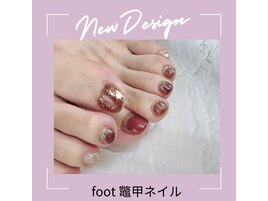 秋冬デザイン　鼈甲ネイル