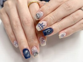 リボンガーリーネイビーチーク