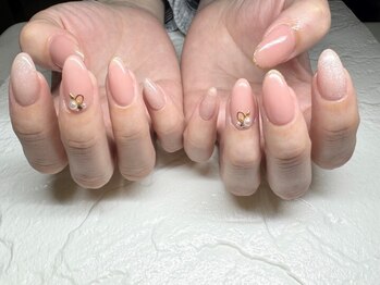 スターガーデン 小竹向原店の写真/シンプルだからこそ他と差がつく美しいフォルム★飽きのこない上質ネイルのサンプル多数ご用意！